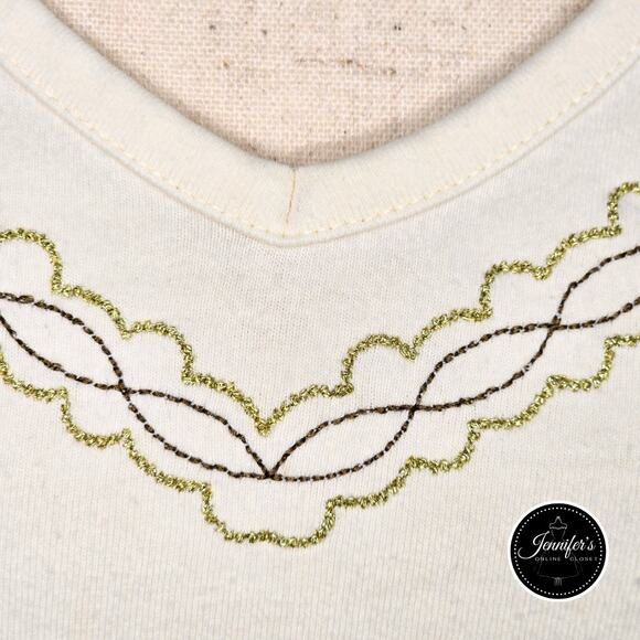 3/$30 Liz Claiborne Cream with Gold Metallic Embroidered V Neck Knit Top Large - Picture 5 of 10